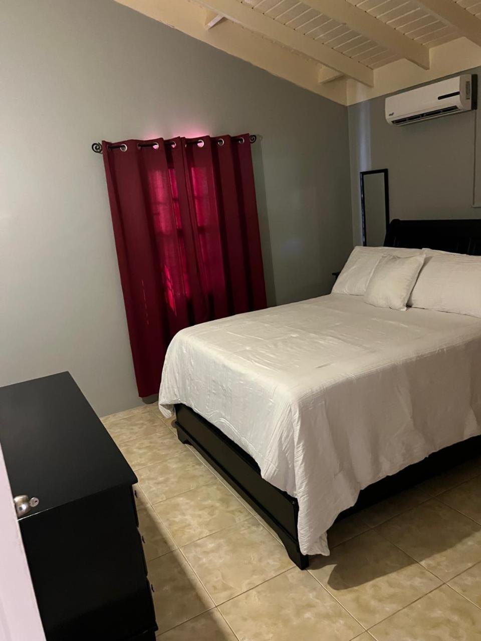 Reddie Vacation Homes Windsor Kültér fotó